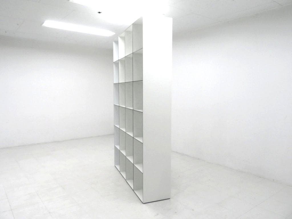 展示品　WOGG　モダン　シェルフ　飾り棚　サイドボード　本棚