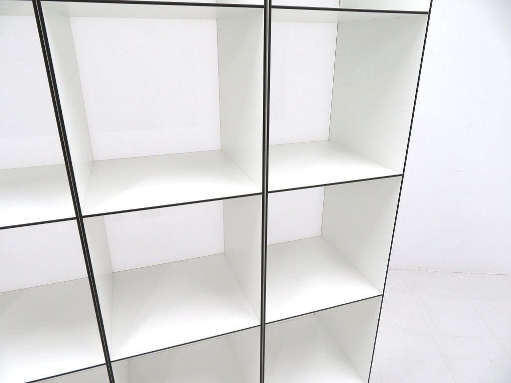 展示品　WOGG　モダン　シェルフ　飾り棚　サイドボード　本棚