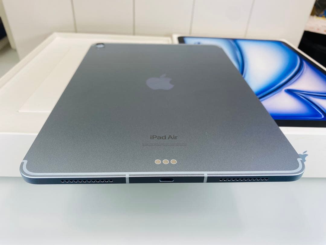 iPad Air (M2) 256GB 11インチ SIMフリー