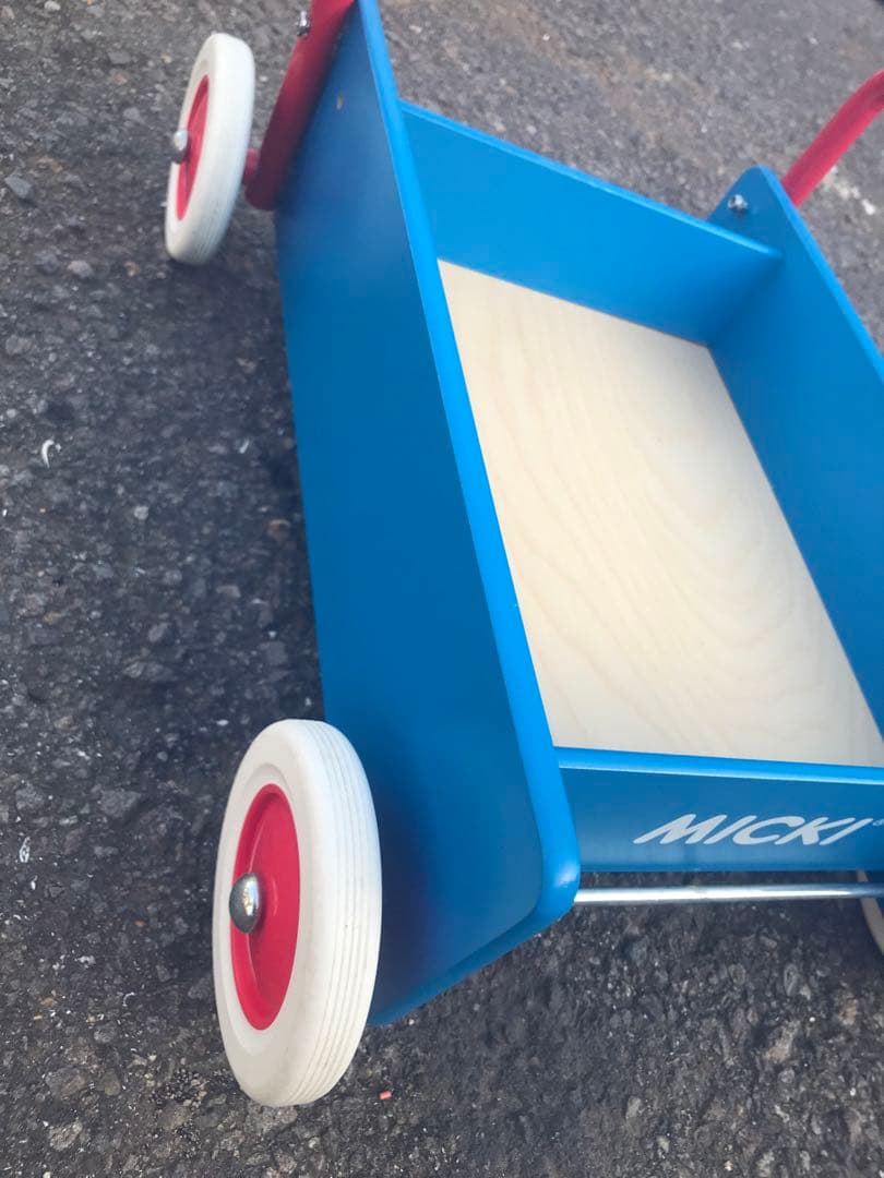 MICKI　ミッキィ社　手押し車