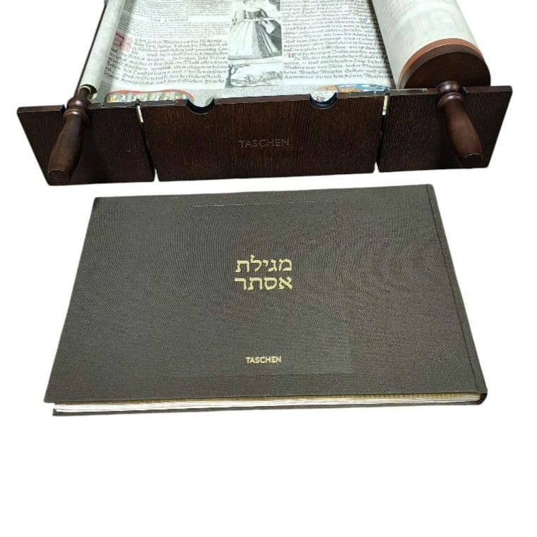 希少 TASCHEN タッシェン エステル記 The Esther Scroll