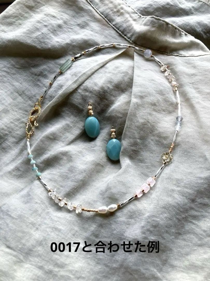 no.48 クリアトパーズと淡水パールのネックレス