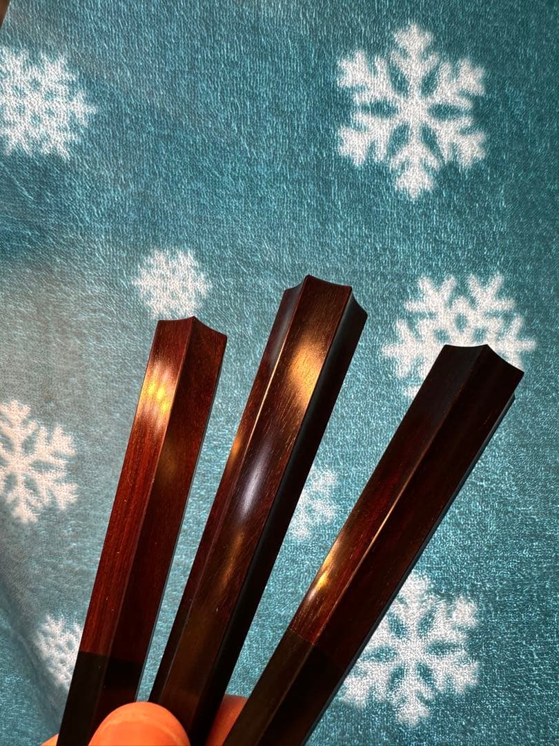 【新品未削品】三味線　糸巻き　紅木(宇柄、6.5分)