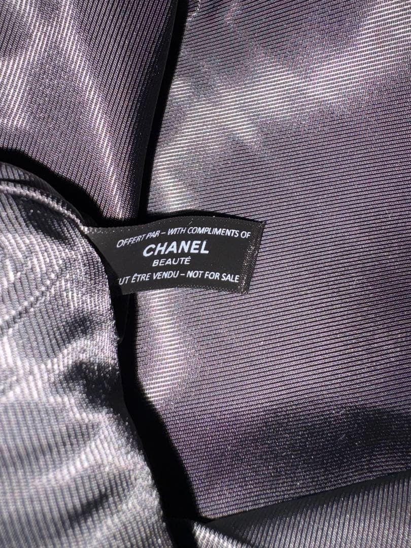CHANEL シャネル　ホワイト＆ブラックデザイントートバッグ　ノベルティ