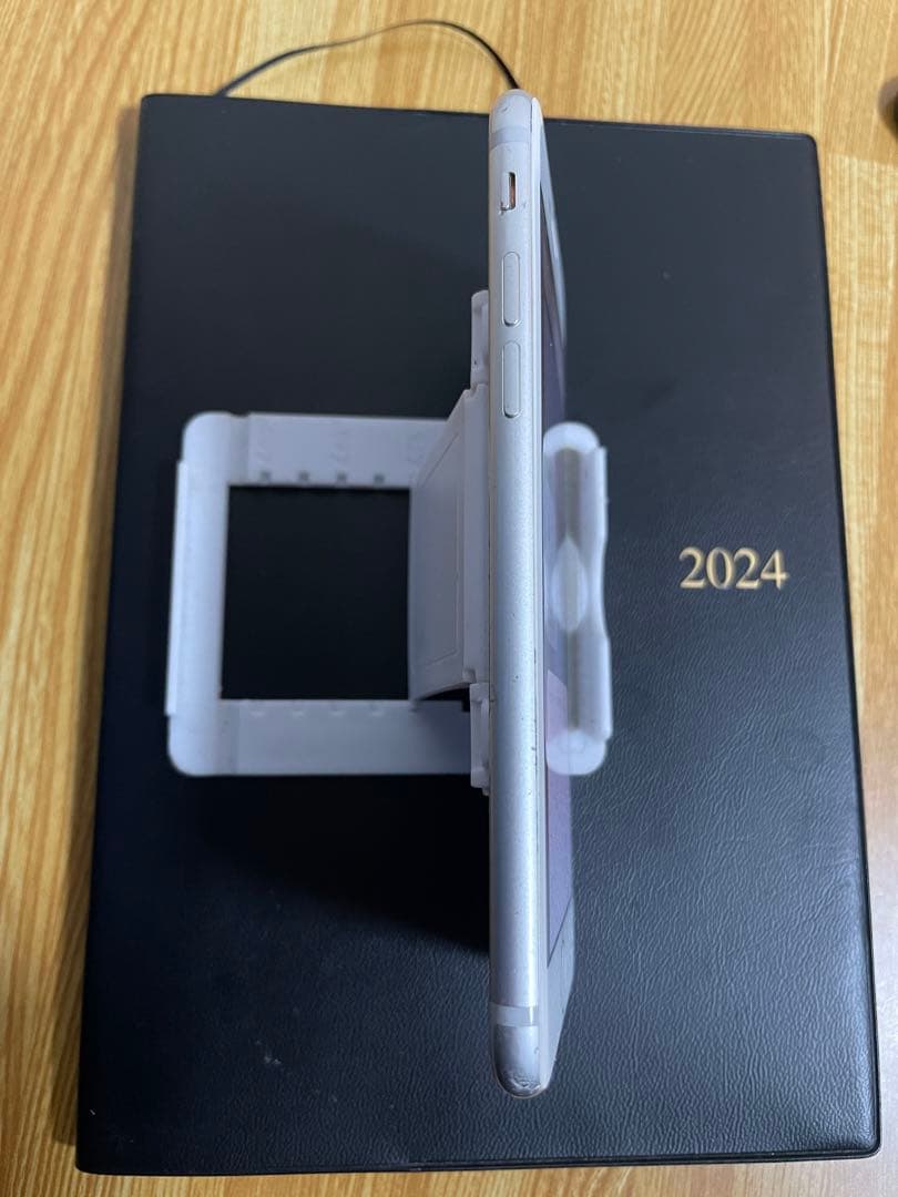 iPhone 7 128GB SIMロックなし（AU）