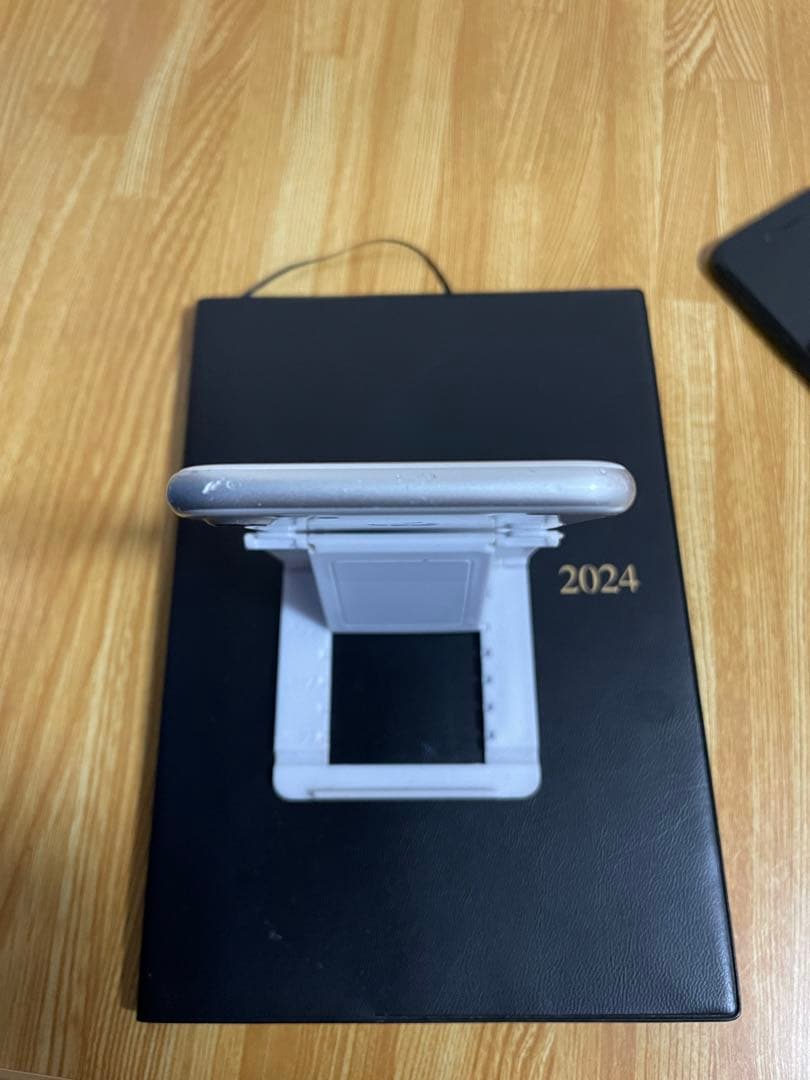 iPhone 7 128GB SIMロックなし（AU）