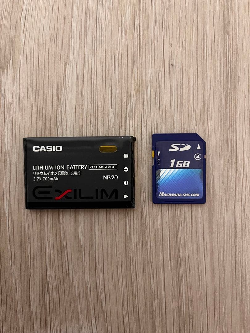 CASIO EXILIM 7.2 EX-Z77 デジカメ