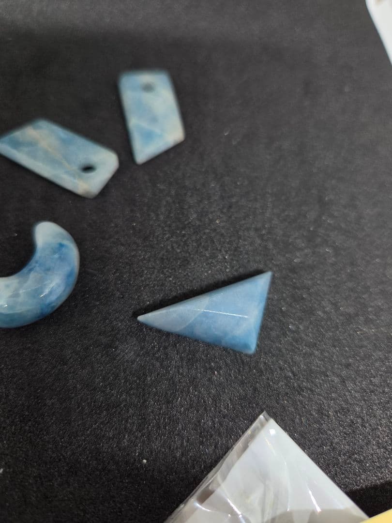 糸魚川翡翠 入りコン沢 ネックレストップ