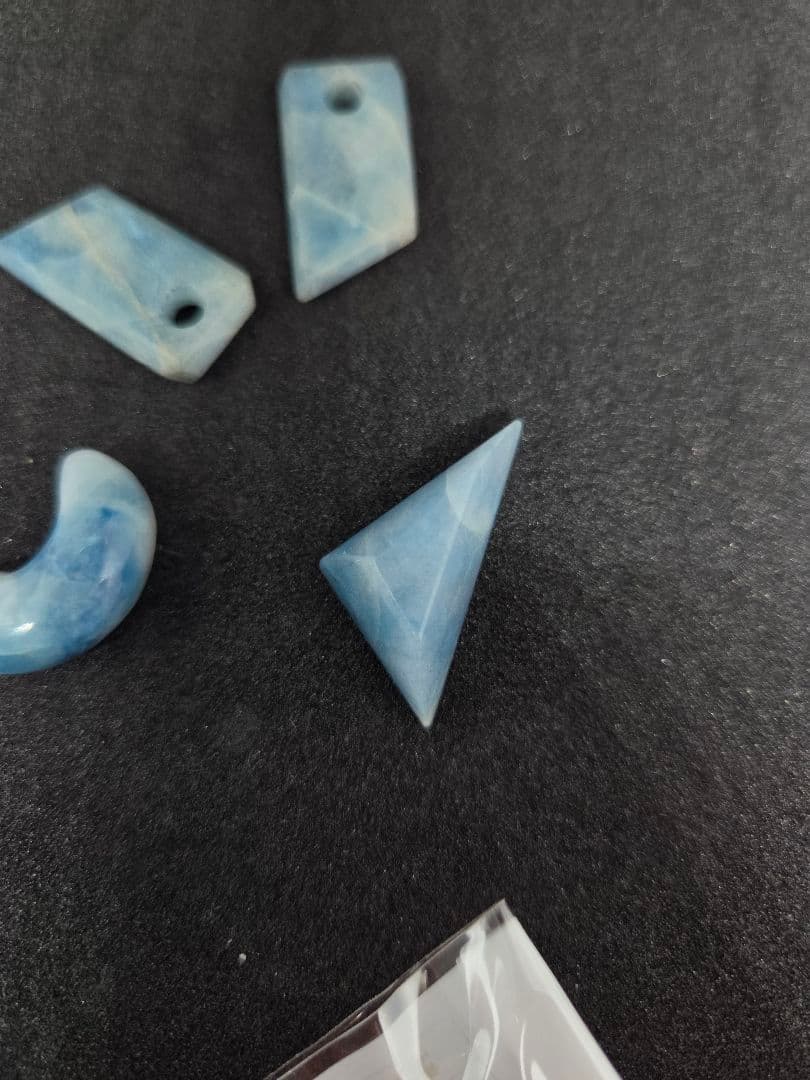 糸魚川翡翠 入りコン沢 ネックレストップ