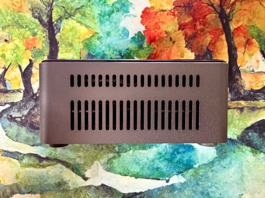 Intel ミニPC NUC7i7BNH DDR4 RAM 16GB付 【現状】