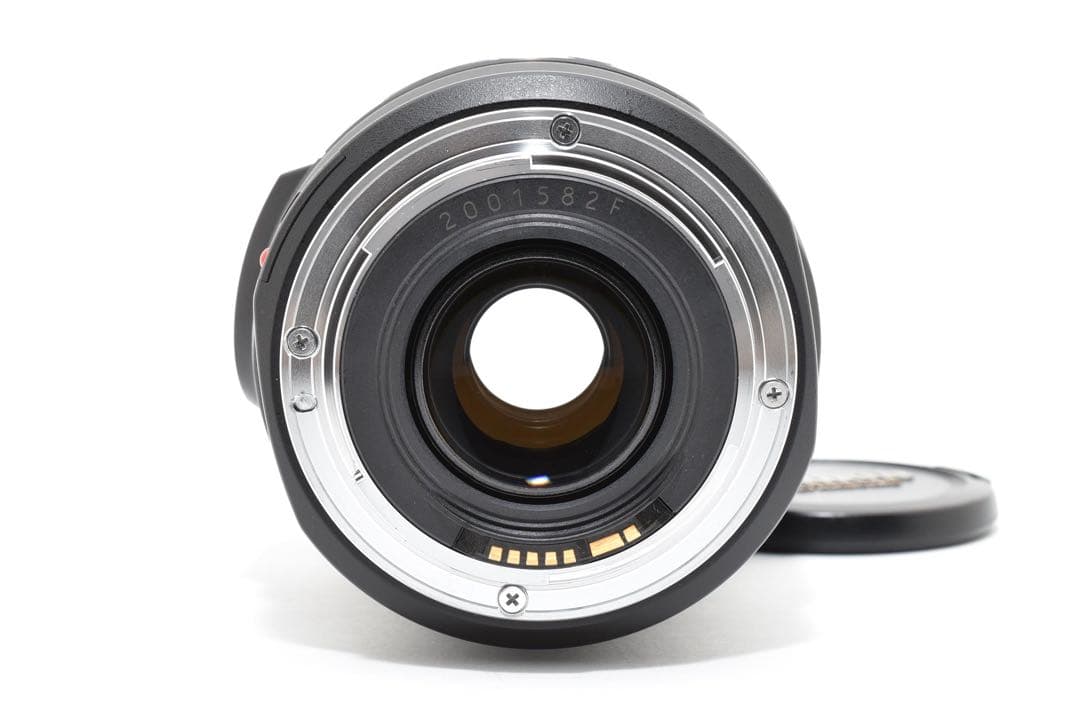 望遠レンズ　CANON EF 75-300mm F4-5.6 IS USM