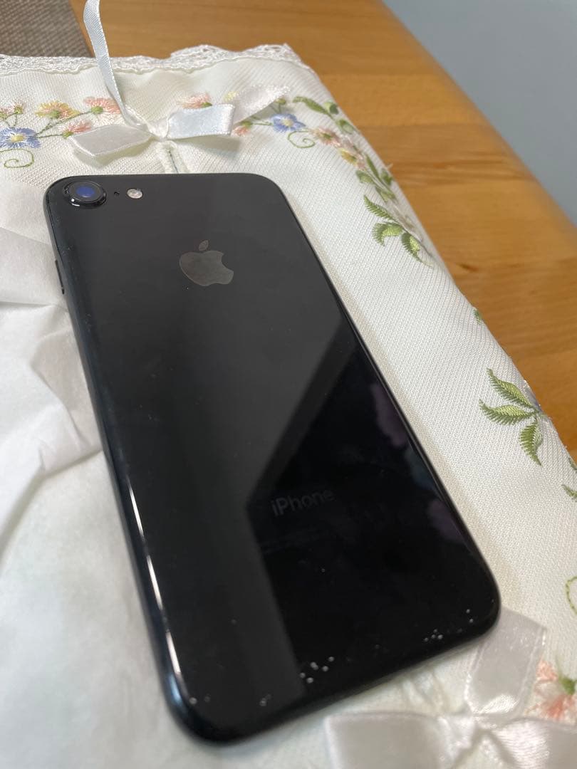 iPhone 7 128GB ジェットブラック SIMフリー バッテリー100％