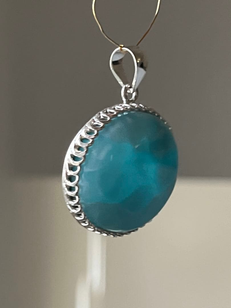 天然石☆高品質！ラリマーまる型ペンダントップ☆ワク付き☆濃いブルー＆模様美しい