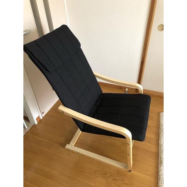 ブラックリクライニングチェア