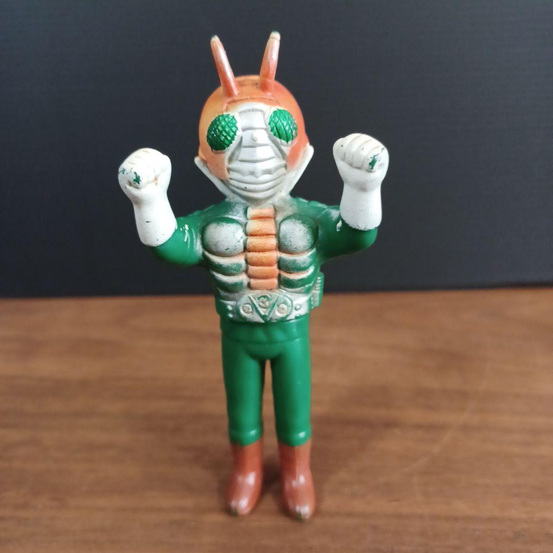 当時物　ポピー製「仮面ライダー」青成型と黒成型及びV3のミニソフビフィギュア3点