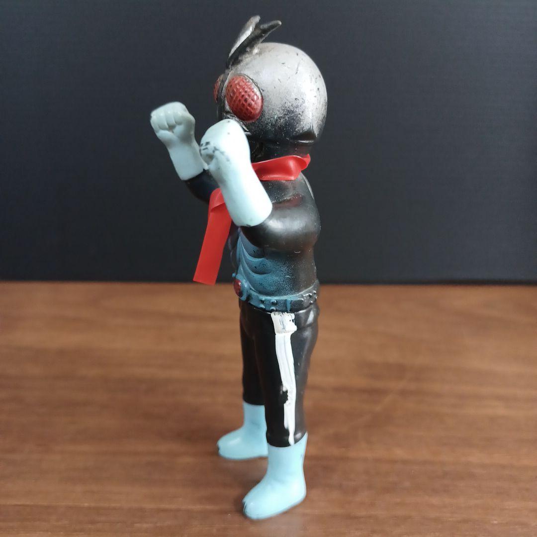 当時物　ポピー製「仮面ライダー」青成型と黒成型及びV3のミニソフビフィギュア3点