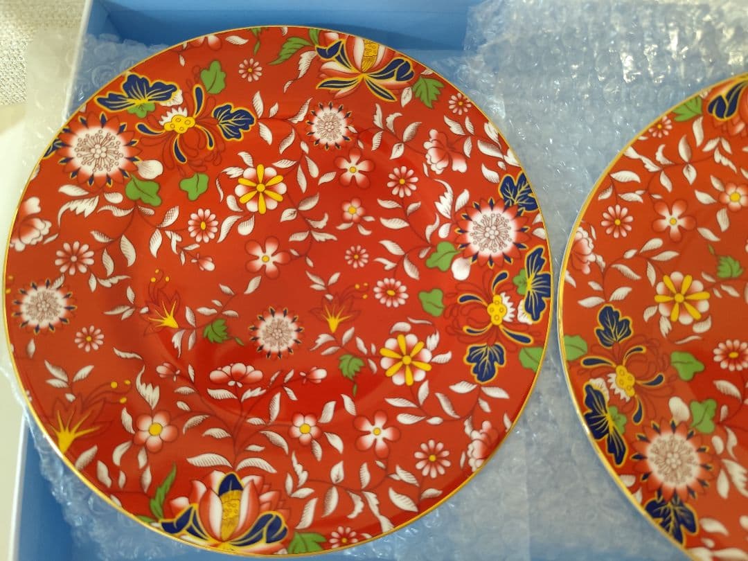 新品　ウエッジウッド　ワンダーラスト　クリムゾンジュエル　20cmプレート　2枚