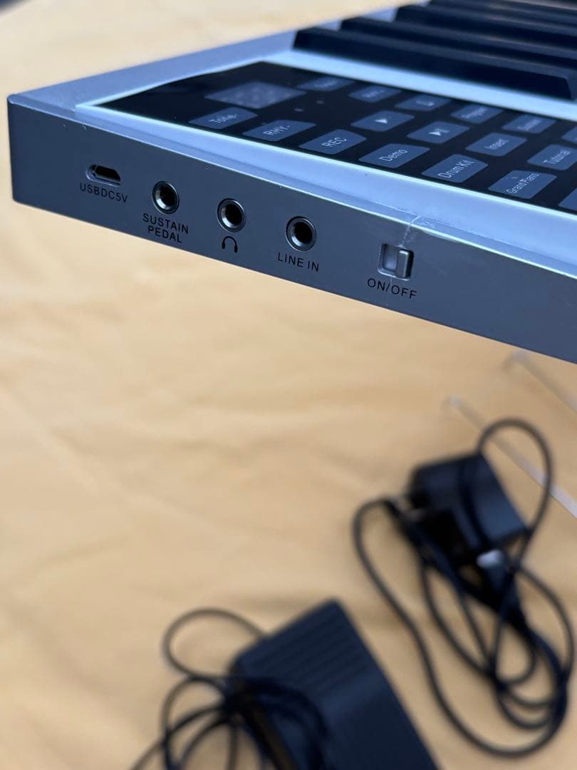 F528\"NikoMaku SWAN 61 鍵盤電子ピアノ軽量 ニコマク　携帯型