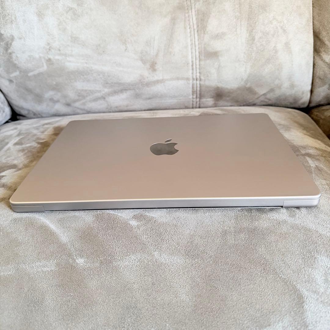 「ほぼ未使用」MacBook Pro 14インチ