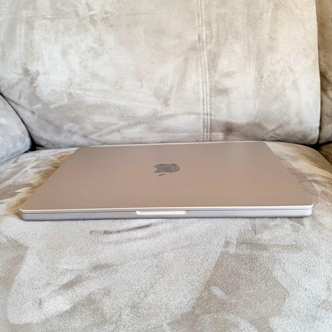 「ほぼ未使用」MacBook Pro 14インチ