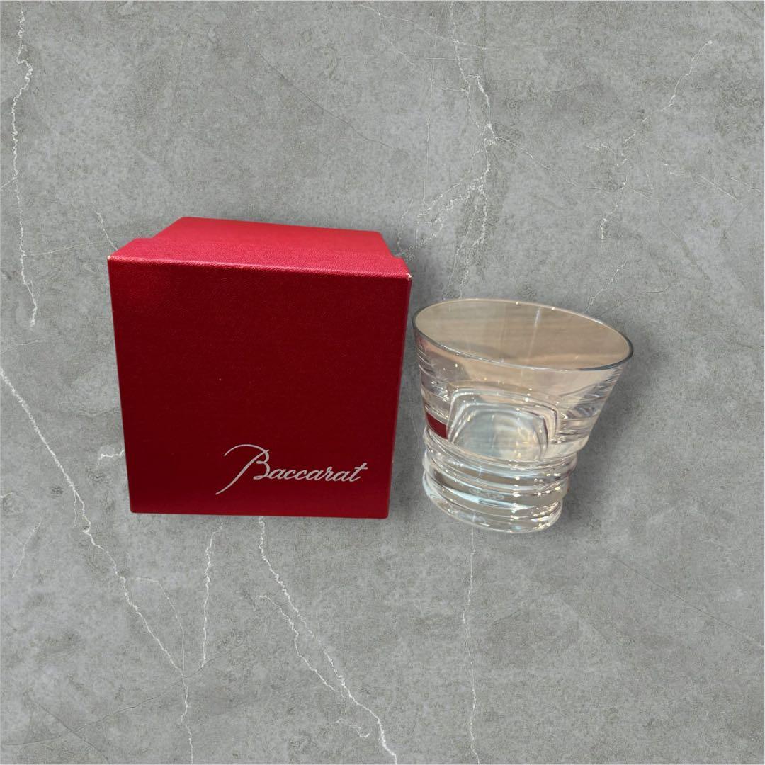 バカラ（Baccarat）のベガ（Vega）シリーズのタンブラーです。﻿