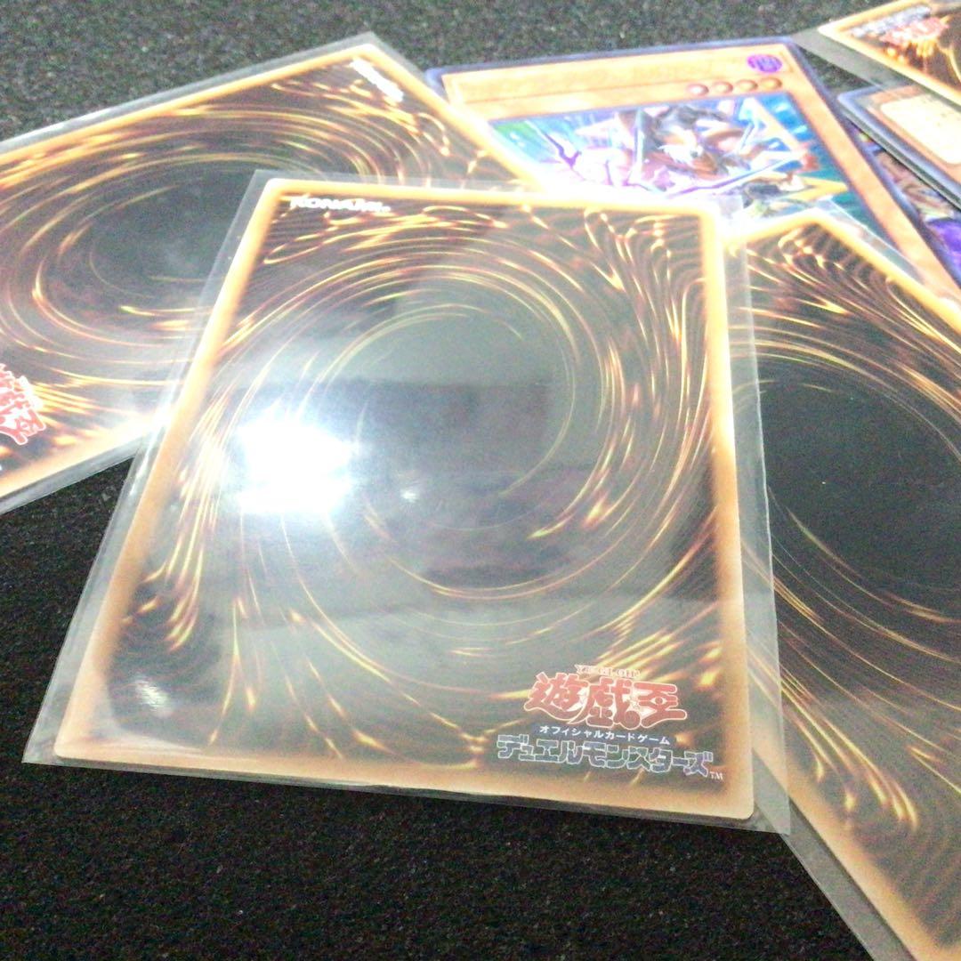 遊戯王ローダー付き 魔術師の弟子ブラックマジシャンガール3枚セットウルトラおまけ