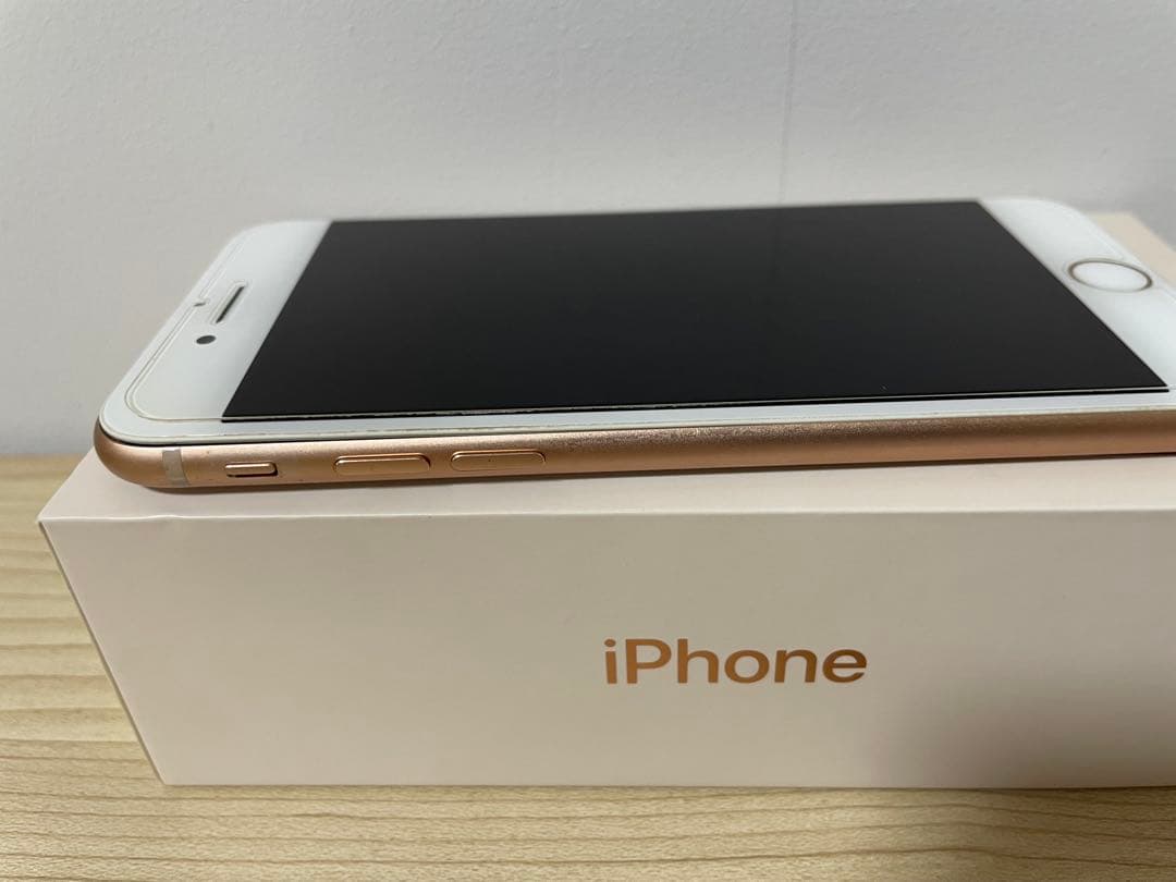 iPhone8 ゴールド　64GB