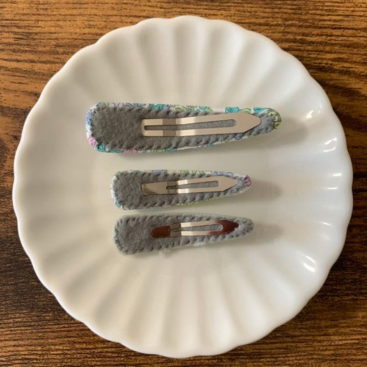 【103】リバティプリント使用　ハンドメイド　パッチンピン　ヘアピン　3個セット