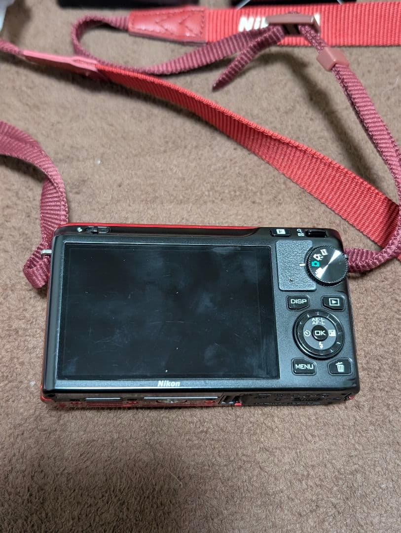 Nikon 1 j1 レッド