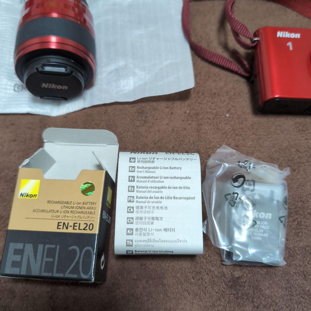 Nikon 1 j1 レッド