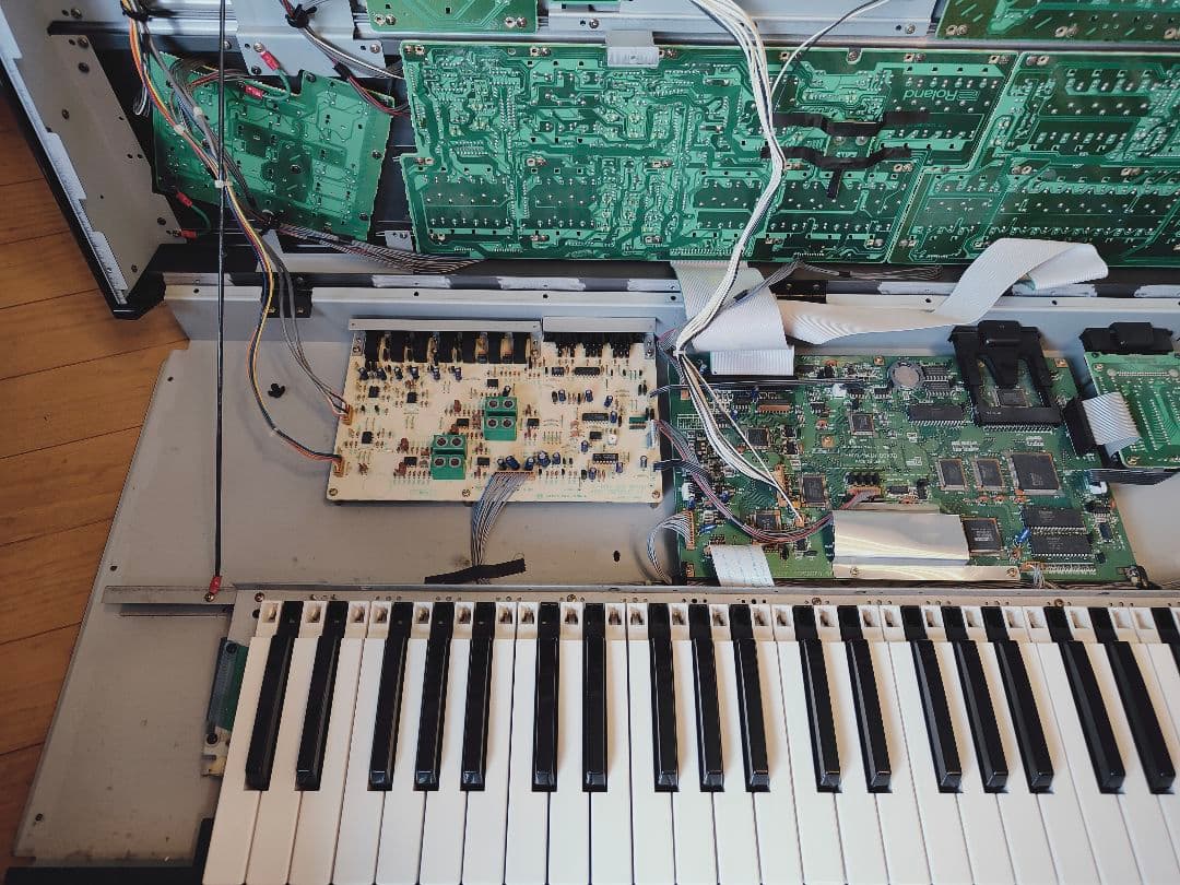 (値下げ) ローランド JD-800 シンセサイザー