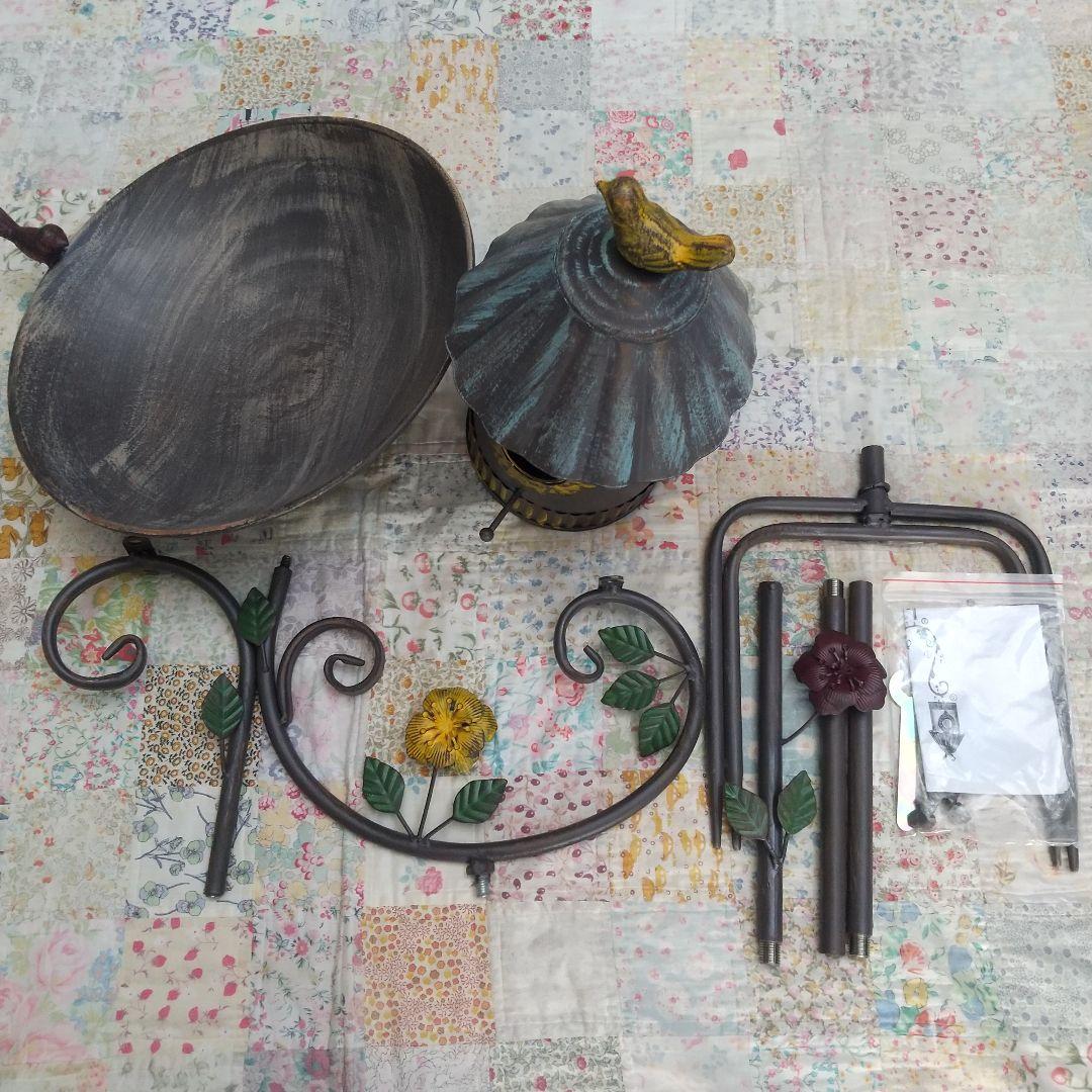 新品　アイアン製バードフィーダー　大型ガーデンオーナメント　小鳥バードバス