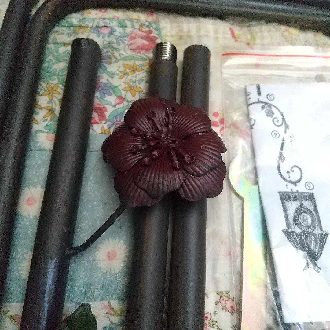 新品　アイアン製バードフィーダー　大型ガーデンオーナメント　小鳥バードバス