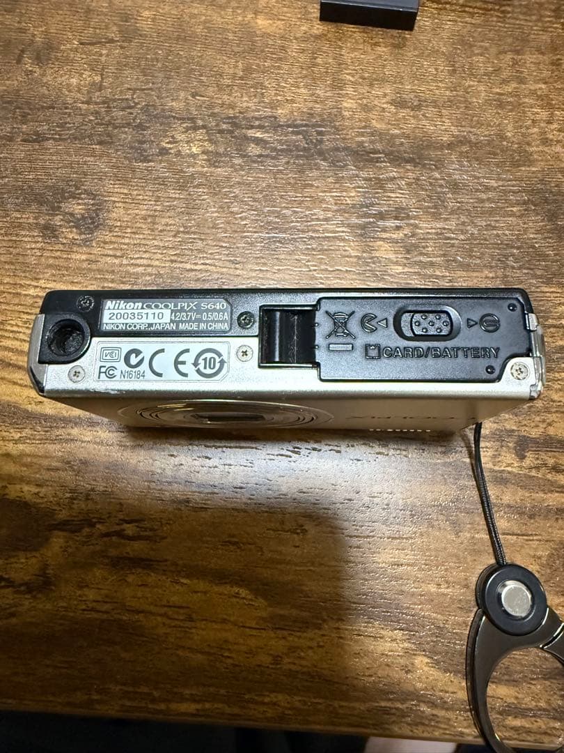 Nikon COOLPIX s640 コンパクトデジタルカメラ コンデジ