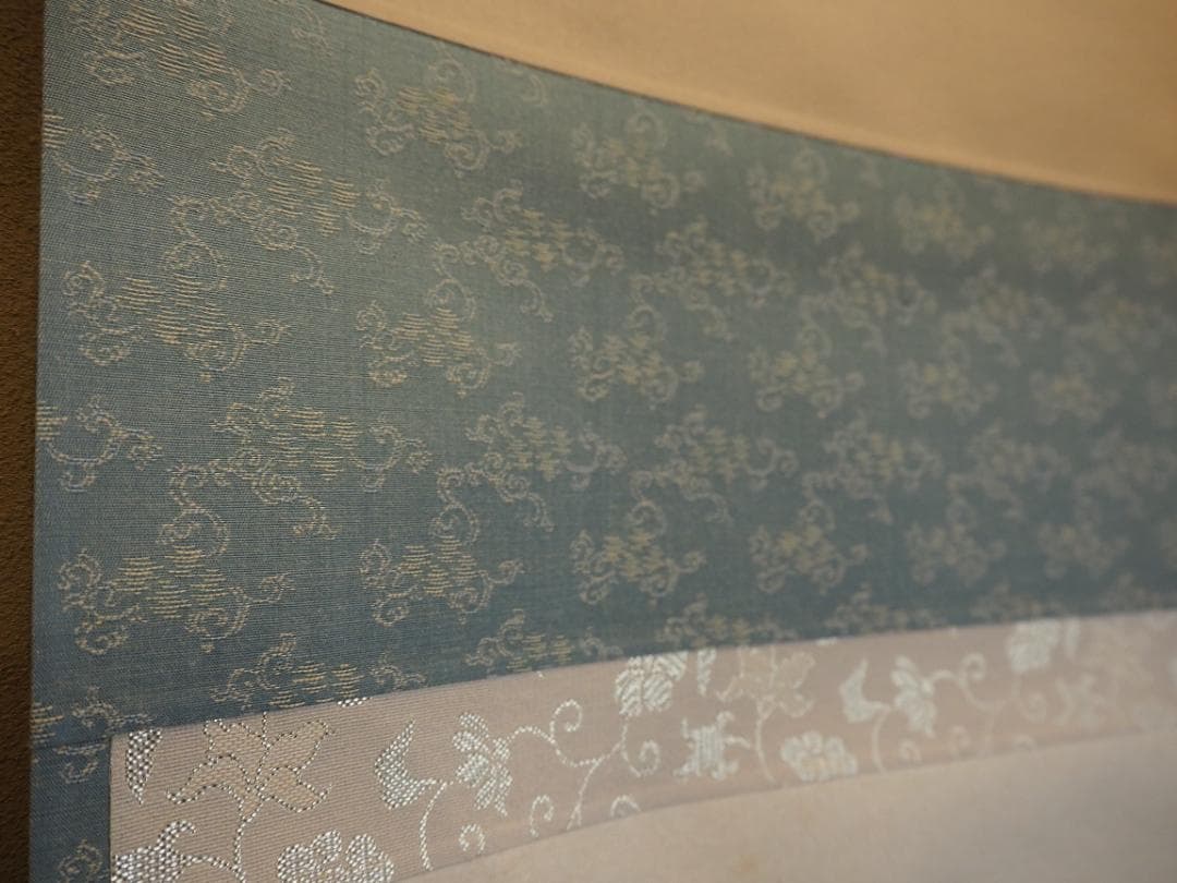 臨済宗大徳寺派明星寺住職 高橋悦道自筆一行「行雲流水」掛軸（共箱）