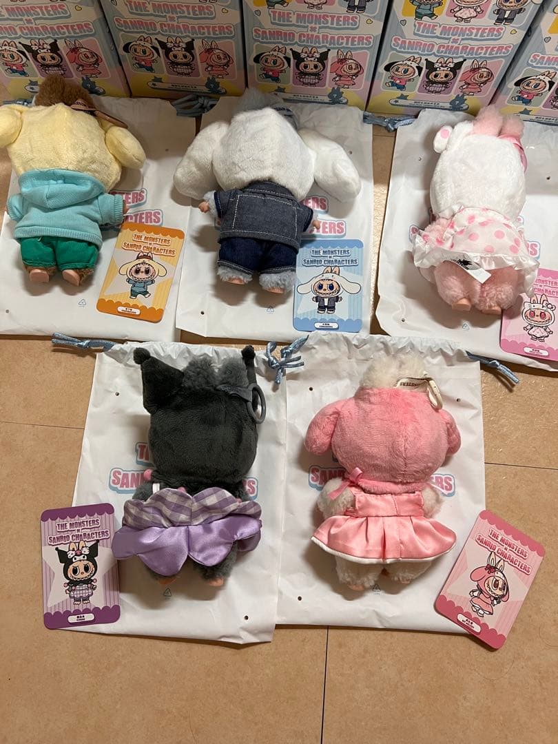 ラブブTHE MONSTERS LABUBU×Sanrioサンリオ　アソート