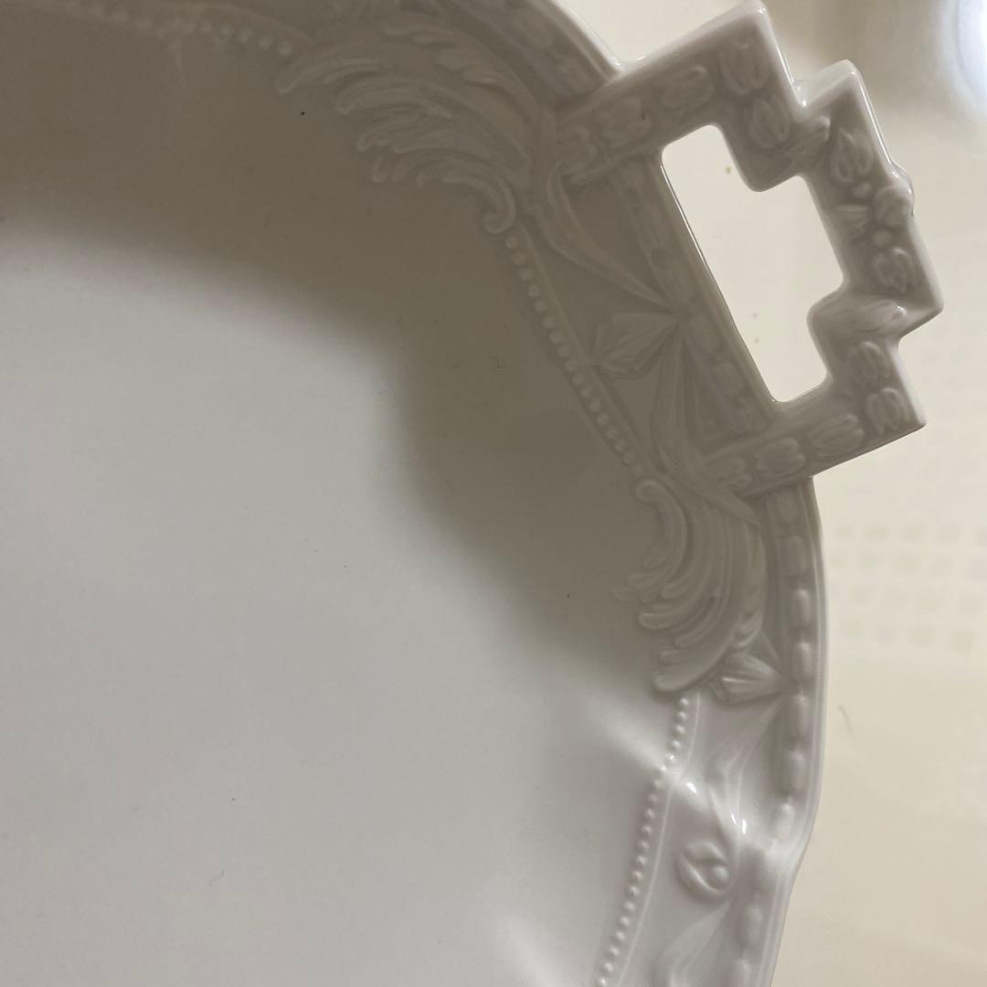 KPM 装飾的ハンドル付き皿