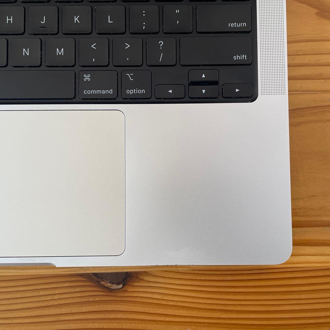 MacBook Pro M1 14インチ 10コア 16GB SSD 1TB
