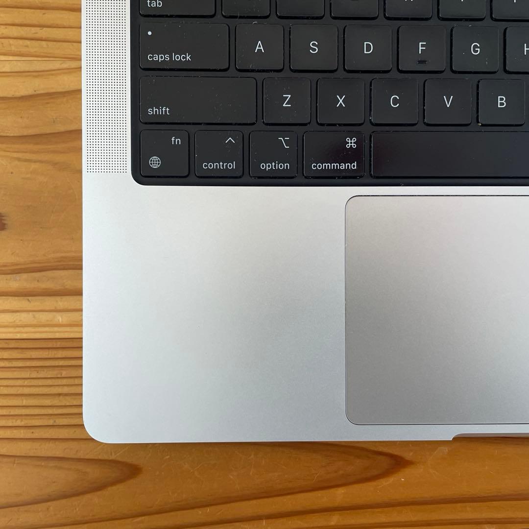 MacBook Pro M1 14インチ 10コア 16GB SSD 1TB