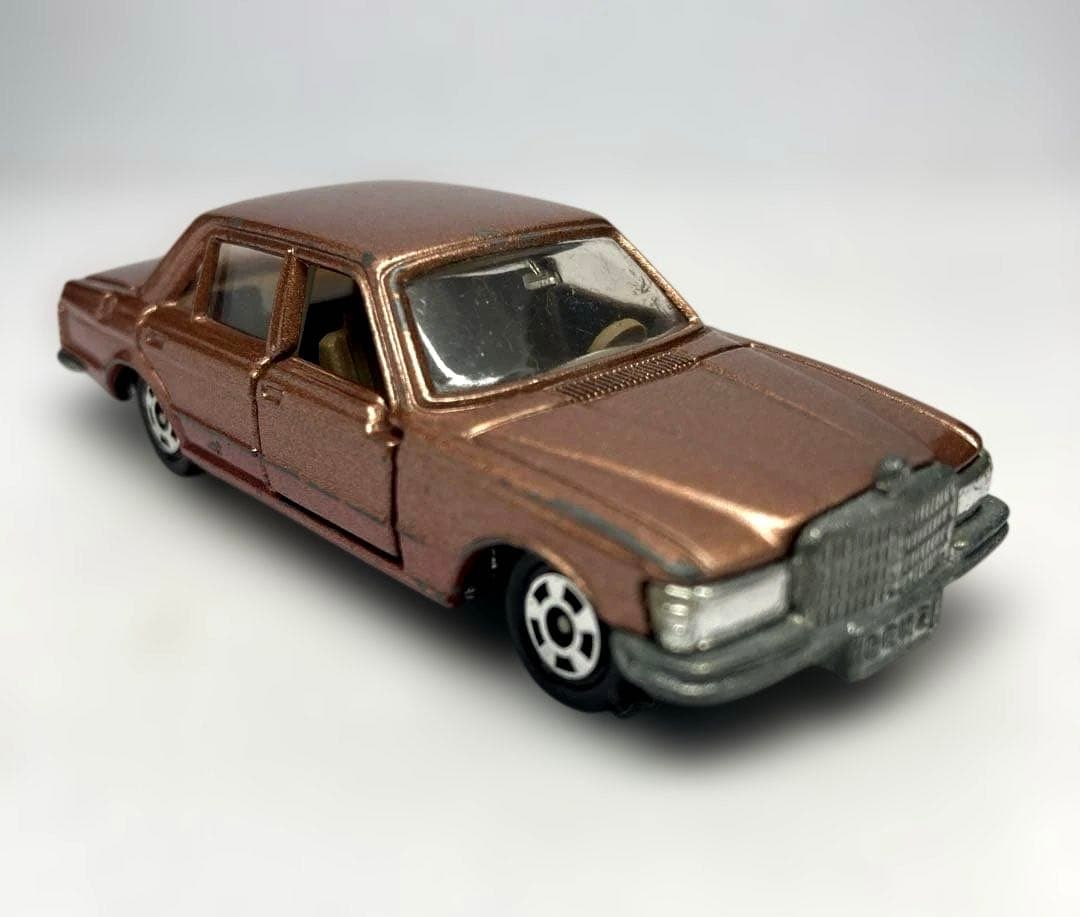 日本製　トミカ　メルセデスベンツ450SEL. F7