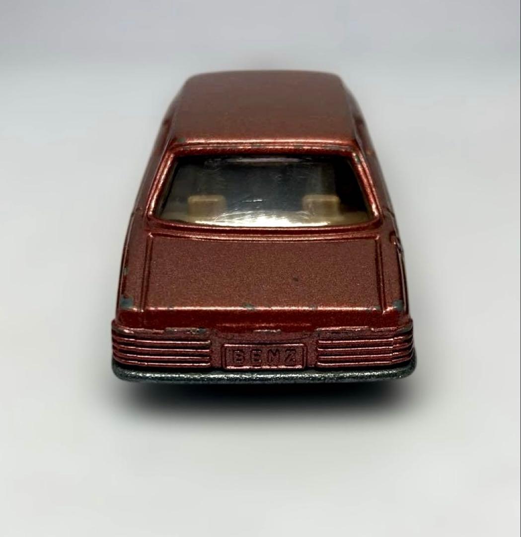 日本製　トミカ　メルセデスベンツ450SEL. F7