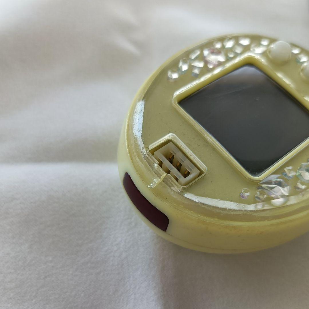 【動作確認済】たまごっちピースイエロー バンダイ Tamagotchi P's