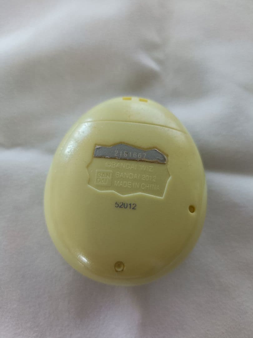 【動作確認済】たまごっちピースイエロー バンダイ Tamagotchi P's