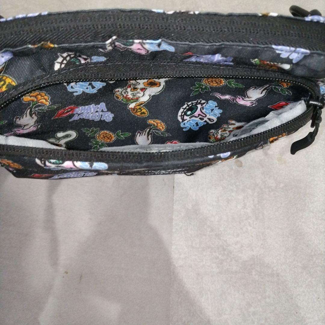 SHAKA LABBITS KiU コラボ ショルダー バッグ フロントポケット