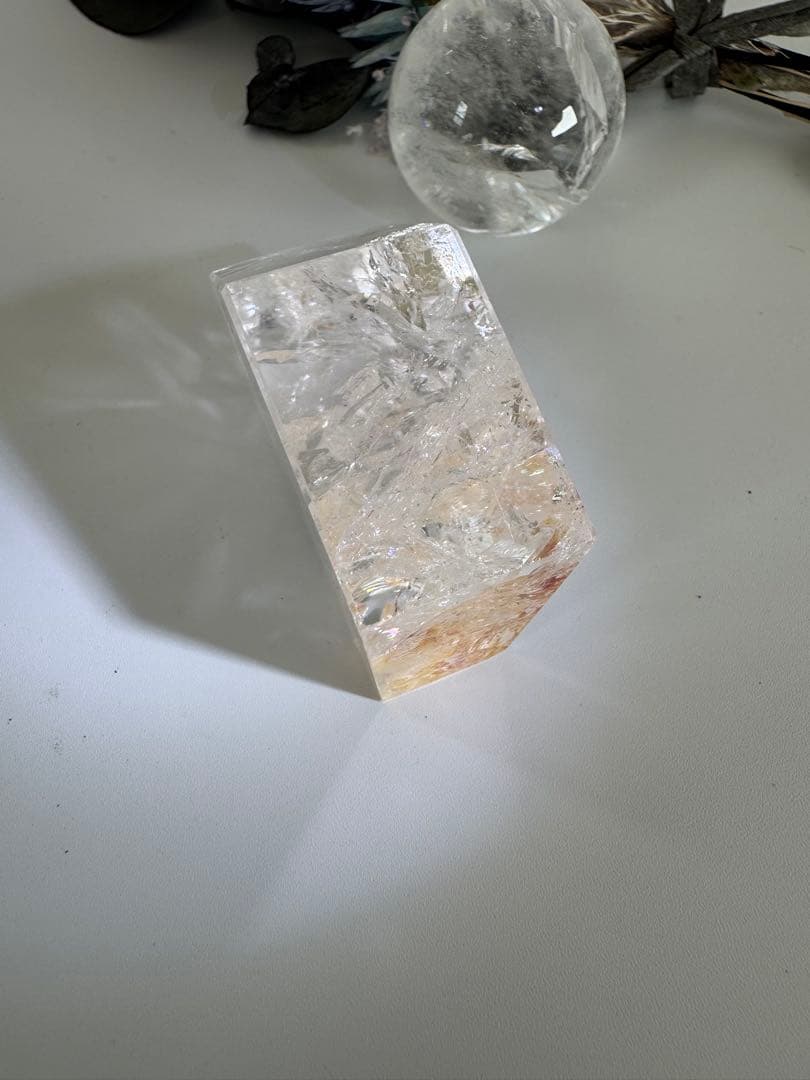 ピンクアゼツライト(流通名) フリーフォーム　ファイヤークォーツヘマタイト入り