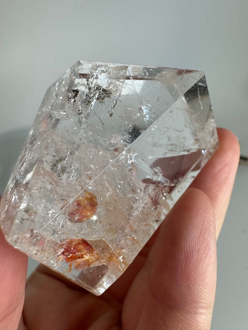 ピンクアゼツライト(流通名) フリーフォーム　ファイヤークォーツヘマタイト入り