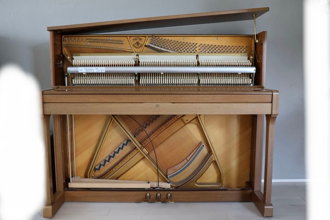 SAUTER ザウター Premiere 120 アップライトピアノ　輸入