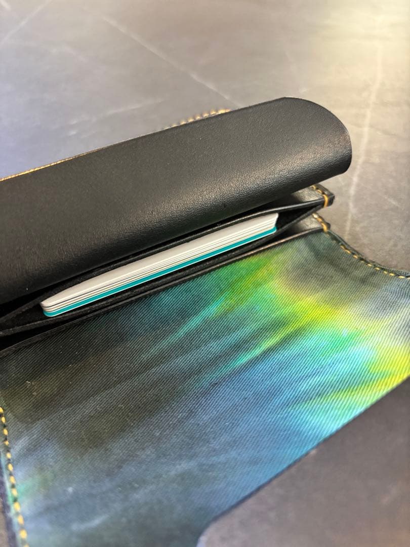 レザーウォレット　トラッカーウォレット　3層　厚手レザー　タイダイ　黒革財布