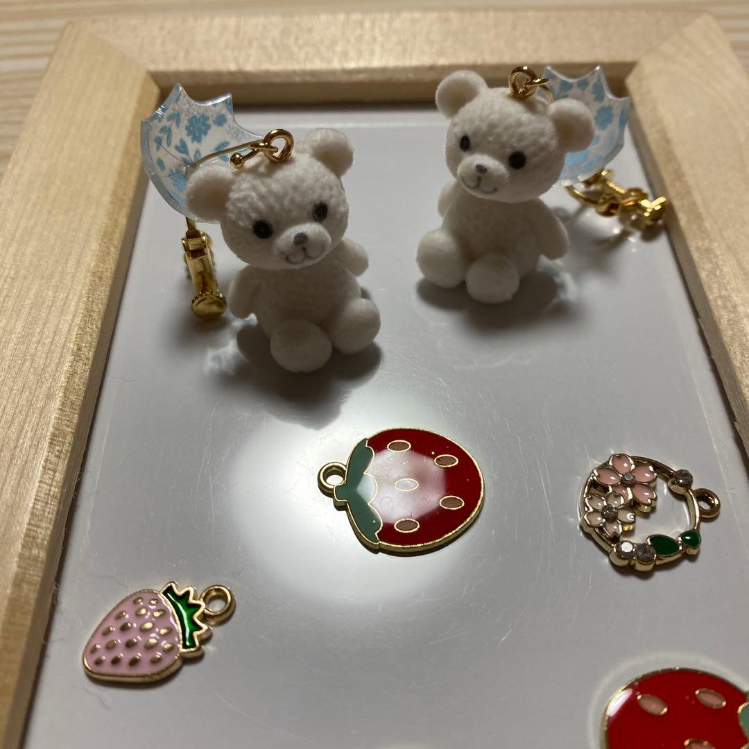☆アンブレラと白クマちゃんイヤリング☆