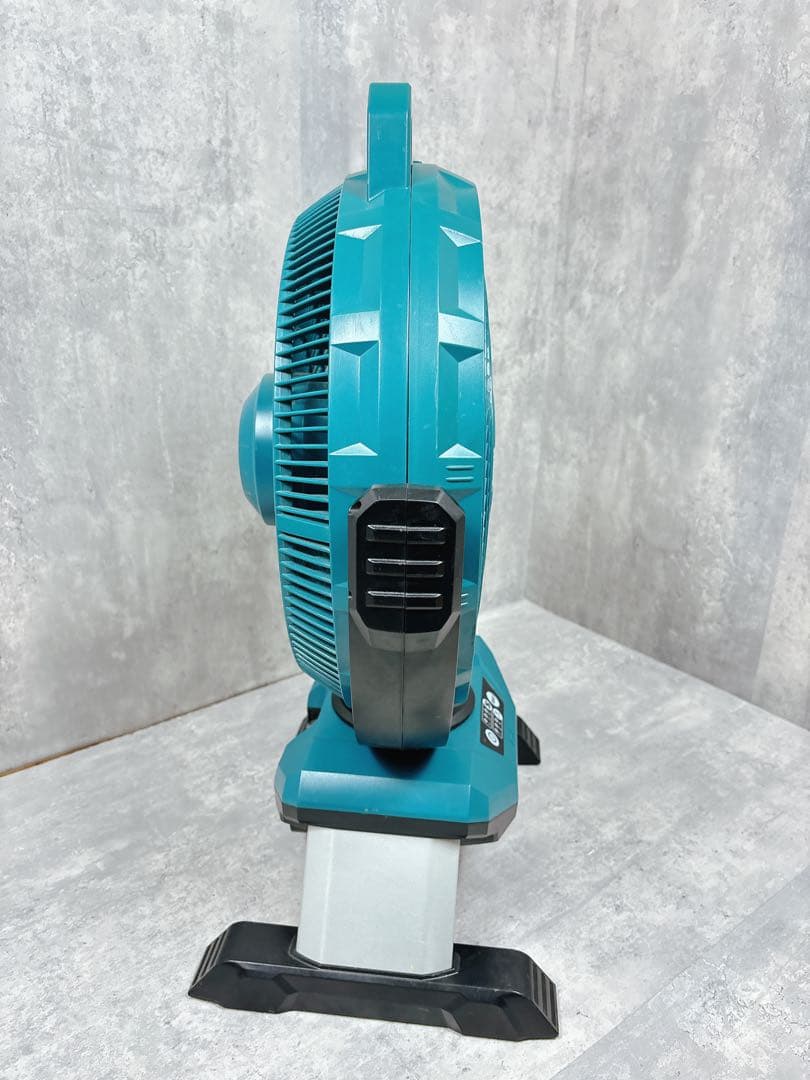美品　Makita 業務用扇風機 ハンドル付き　マキタ　本体のみ